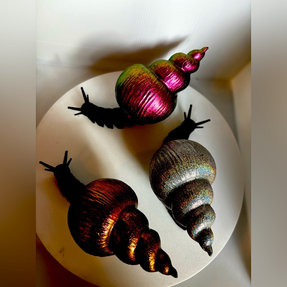 3D printed snails.available either in a set/individually